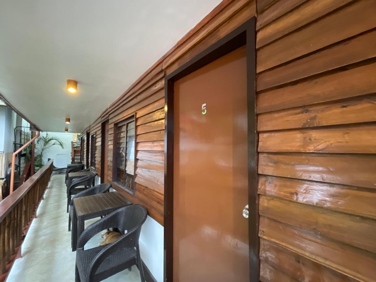 Julz El Nido Inn by Cocotel Exterior foto